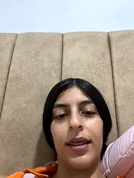 cristel 17 online show from October 31, 2025, 1:35 am