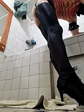 WhoreAnalsssxxx online show from February 9, 2025, 9:39 pm