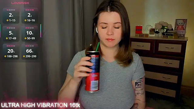 cutie mili online show from April 27, 2026, 9:18 am