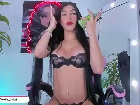 sweetkatty  online show from May 4, 2026, 8:55 pm