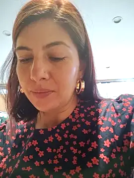 scarlett moore online show from October 26, 2025, 2:28 pm