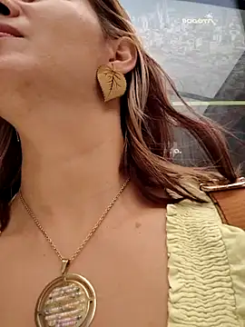 scarlett moore online show from March 1, 2026, 4:40 pm