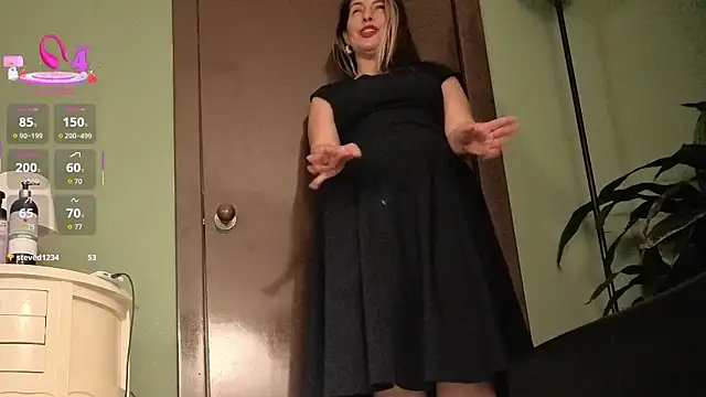 Snapshot of scarlett_moore chatting on July 28, 2026, 4:39 pm scarlett moore online show from July 28, 2026, 4:39 pm