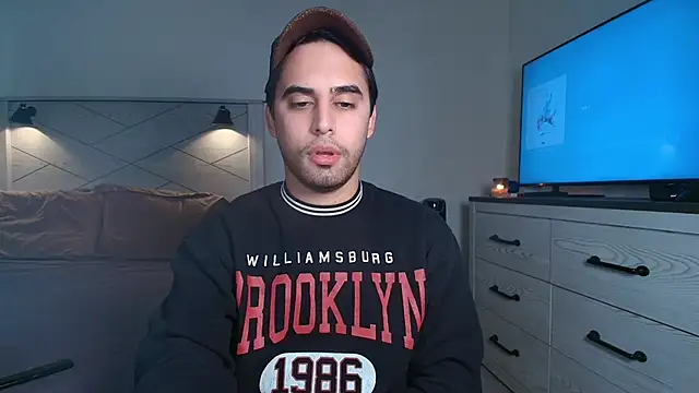 Snapshot of thonylewys chatting on October 3, 2025, 8:10 pm thonylewys online show from October 3, 2025, 8:10 pm