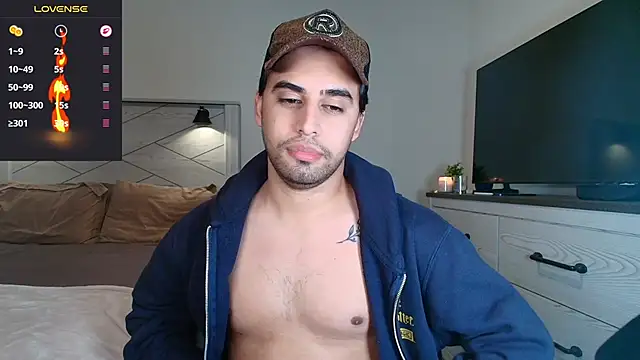 Snapshot of thonylewys chatting on October 24, 2025, 10:42 pm thonylewys online show from October 24, 2025, 10:42 pm