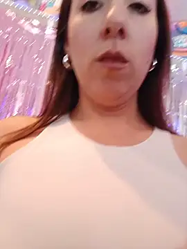 Mia Novikov online show from June 19, 2026, 10:47 pm