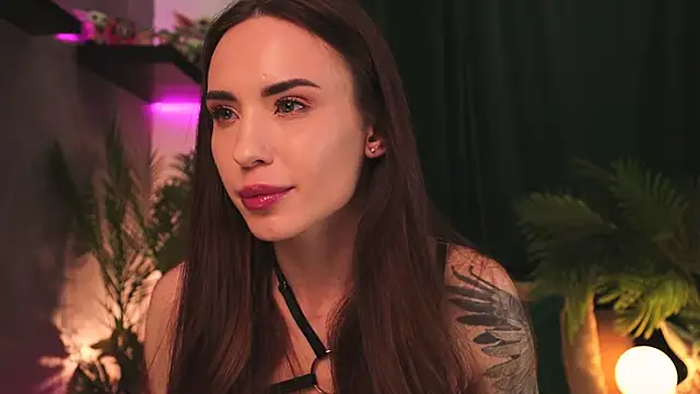 BabyYoda- online show from March 19, 2025, 7:49 pm