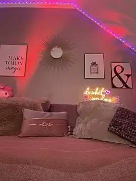 xxbabyxgiiirlxx online show from July 15, 2026, 10:55 am