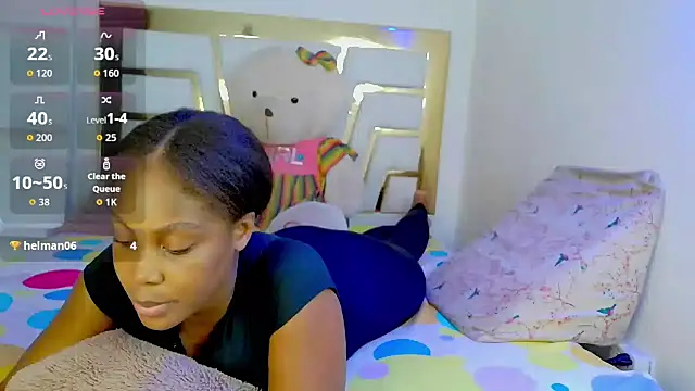 DayanaWood online show from November 19, 2025, 2:55 am