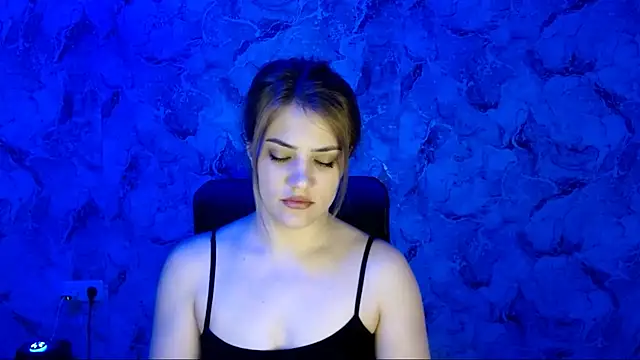 nika gold1 online show from April 13, 2026, 5:28 pm