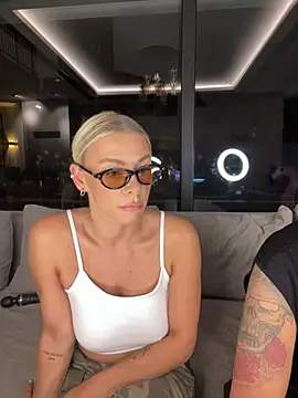 SexOnMyLvL online show from August 8, 2026, 8:27 pm