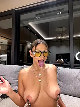 SexOnMyLvL online show from October 1, 2025, 8:02 pm