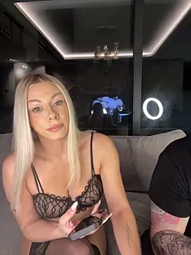 SexOnMyLvL online show from April 24, 2026, 8:22 pm