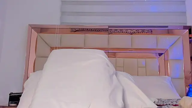 violetta-brown1 online show from February 7, 2025, 6:45 am