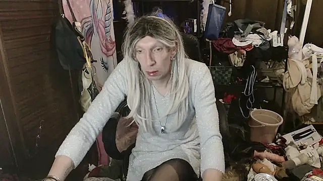 Ombeline1 online show from January 11, 2026, 7:15 am