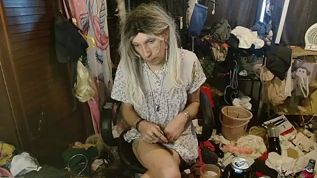 Ombeline1 online show from January 7, 2026, 10:31 am