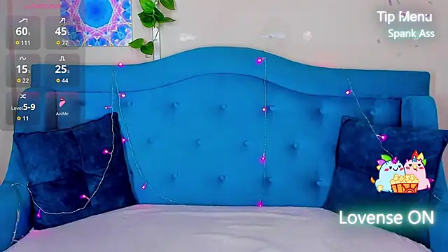 MilliStrii online show from December 1, 2025, 1:28 am