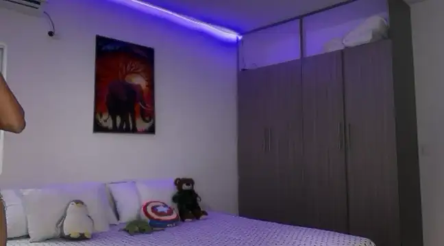  Pame Leon  online show from January 24, 2025, 8:32 pm