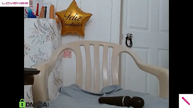 Hot Candy  online show from March 11, 2025, 4:29 pm