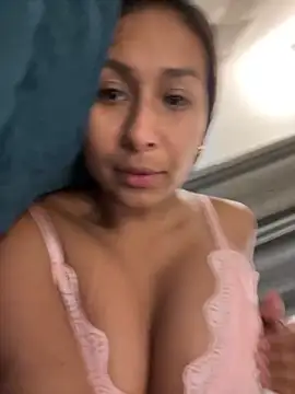 AmelyaMann online show from September 21, 2025, 1:44 am