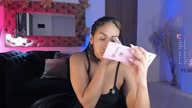 Snapshot of AmelyaMann chatting on June 5, 2026, 12:33 pm AmelyaMann online show from June 5, 2026, 12:33 pm