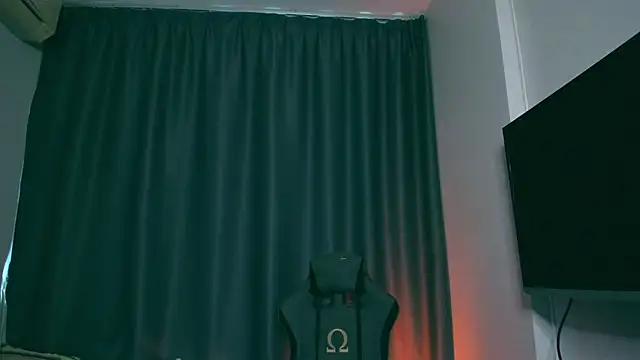 Samuel Andrew online show from March 7, 2025, 11:18 am