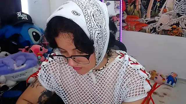 Snapshot of isabeautyx19 chatting on August 4, 2026, 9:08 pm isabeautyx19 online show from August 4, 2026, 9:08 pm
