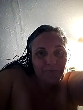 stellaquinn1775 online show from October 6, 2025, 4:52 pm