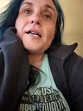 stellaquinn1775 online show from December 3, 2024, 8:22 pm