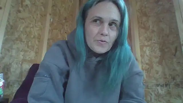 stellaquinn1775 online show from November 10, 2025, 7:30 pm