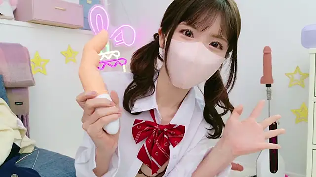 -minami- online show from February 2, 2025, 6:36 am