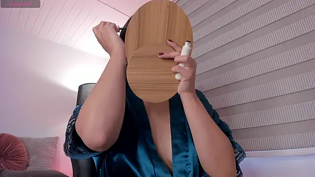 vico sweety online show from November 20, 2025, 4:51 pm