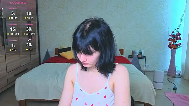 Snapshot of JulisSweet chatting on February 13, 2026, 8:03 am JulisSweet online show from February 13, 2026, 8:03 am