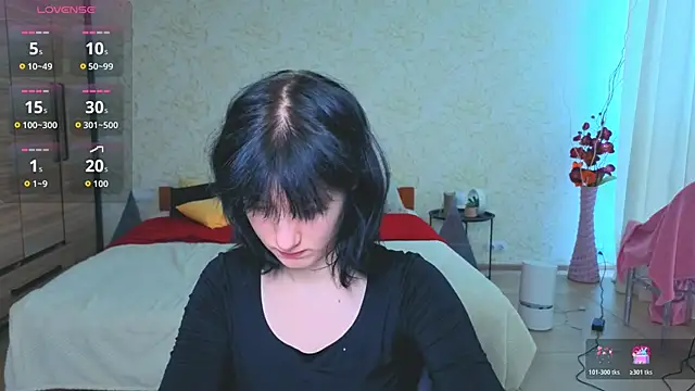 Snapshot of JulisSweet chatting on February 17, 2026, 8:33 am JulisSweet online show from February 17, 2026, 8:33 am