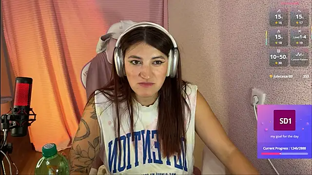 Katrin  kiss online show from September 22, 2025, 8:04 pm