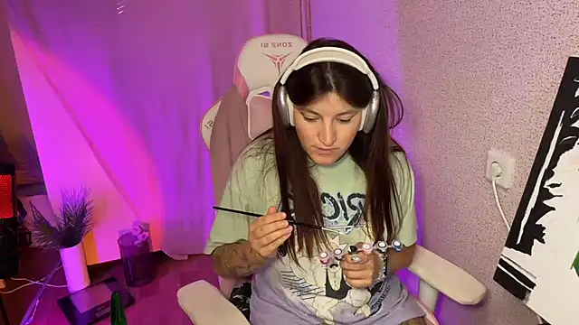 Katrin  kiss online show from October 24, 2025, 11:04 pm