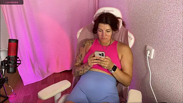 Katrin  kiss online show from September 24, 2025, 9:16 am