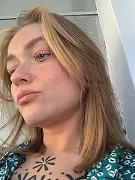 Goldloeckchen159 online show from July 19, 2026, 4:26 pm