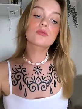 Goldloeckchen159 online show from September 17, 2025, 4:20 pm