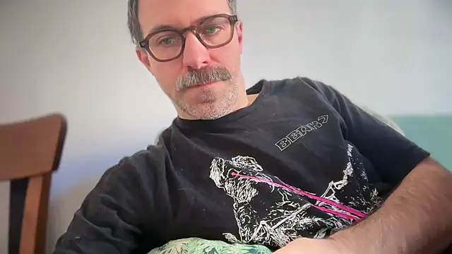 Snapshot of Brianjonest chatting on April 6, 2026, 9:54 am Brianjonest online show from April 6, 2026, 9:54 am