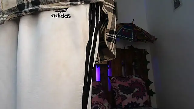 SARA VAL3NTINA  online show from March 15, 2025, 6:25 am