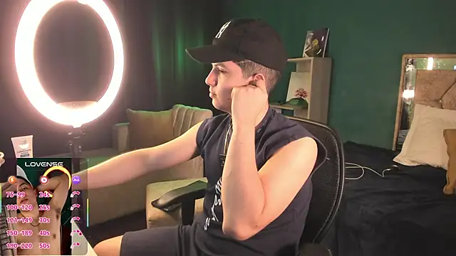 Brat  online show from September 16, 2025, 4:19 pm