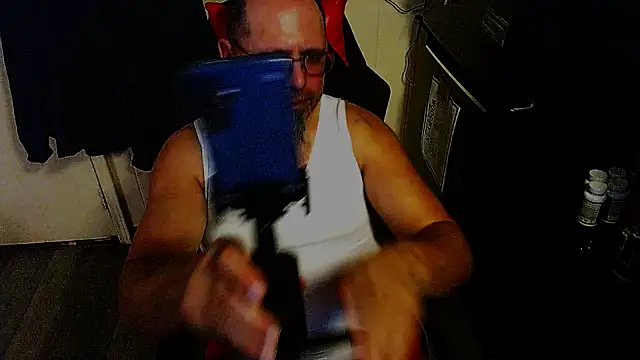 KrazyLegz online show from December 15, 2025, 2:28 am