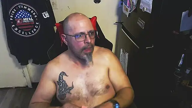 KrazyLegz online show from February 13, 2026, 10:21 pm