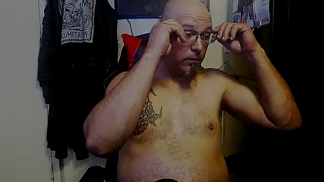 KrazyLegz online show from September 20, 2025, 5:18 pm