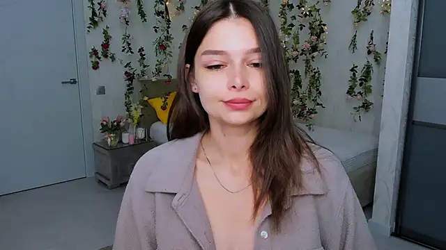 ContinentOfTranquility online show from September 10, 2025, 1:04 am