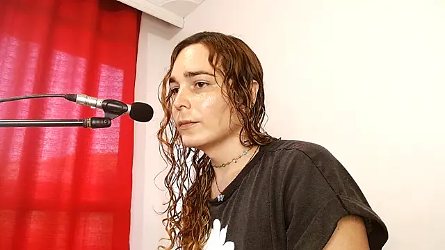 Catnessa online show from October 27, 2025, 10:33 pm