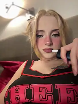 Snapshot of Melissa_cum chatting on March 11, 2026, 9:42 pm Melissa cum online show from March 11, 2026, 9:42 pm