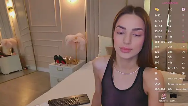 Snapshot of BellaHalles chatting on March 1, 2026, 5:51 am BellaHalles online show from March 1, 2026, 5:51 am