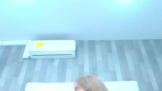 LeahMillerr online show from October 1, 2025, 12:53 pm